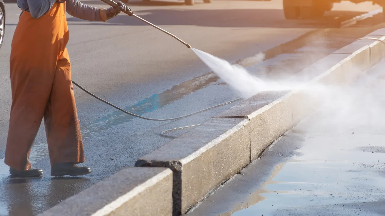 Commercial pressure washing in the Inland Empire